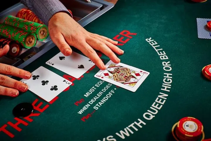 Mẹo chơi three card dễ dàng đưa bạn đến gần chiến thắng
